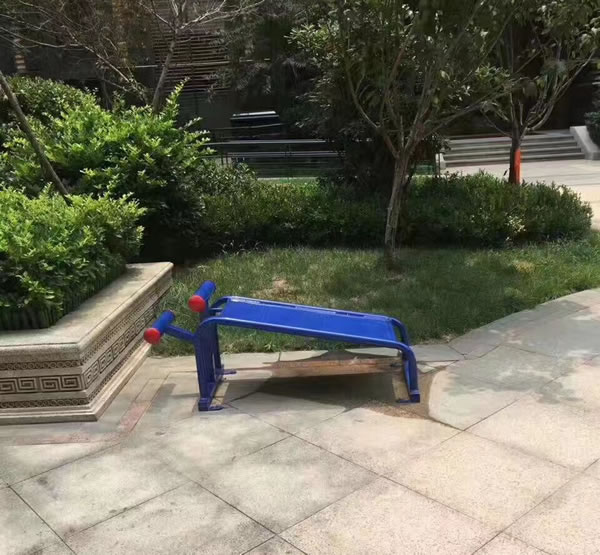 户外健身器材